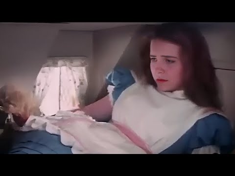 Giantess Alice growth [巨大娘 / 女巨人] Alice in wonderland (1972) Giantess growth Scene