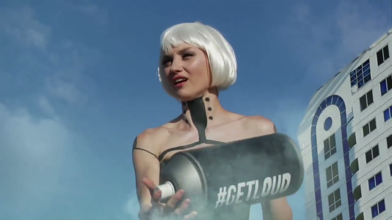 Giantess fight over Hair Spray Can