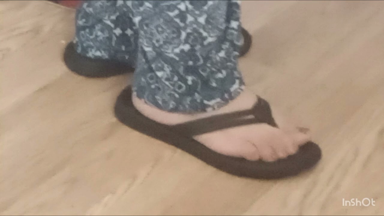 Giantess Flip Flops