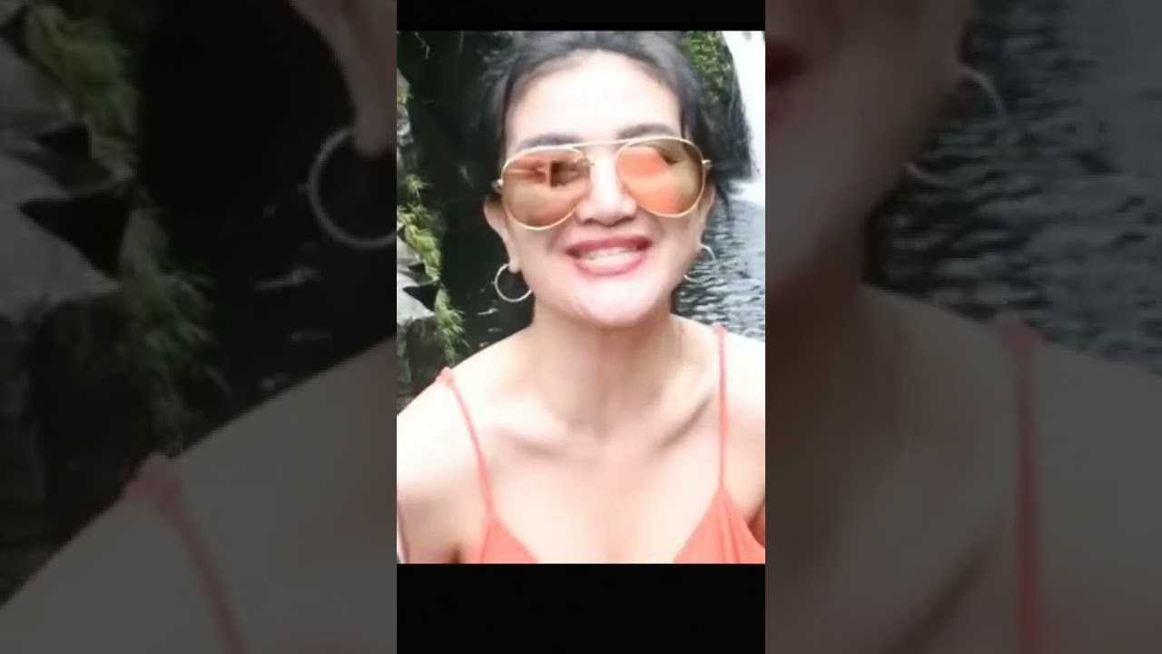 gina youbi hot belajar berenang#shorts