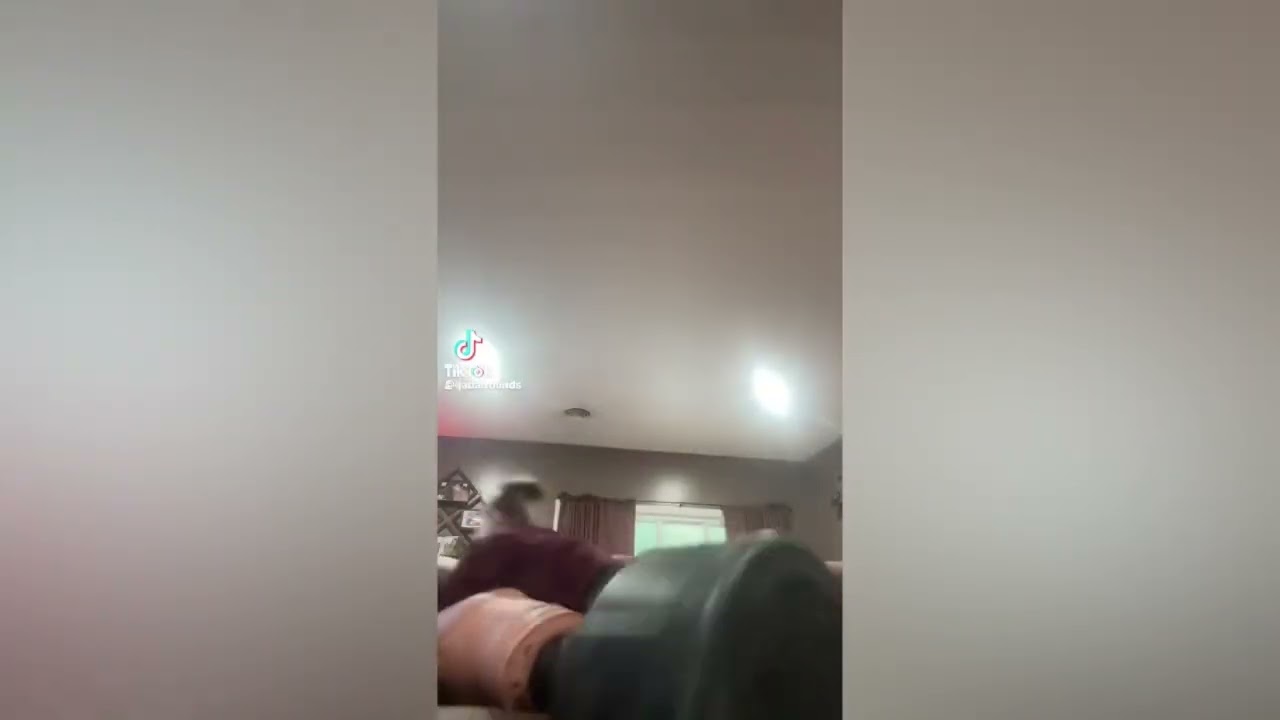 Girl Farts 3