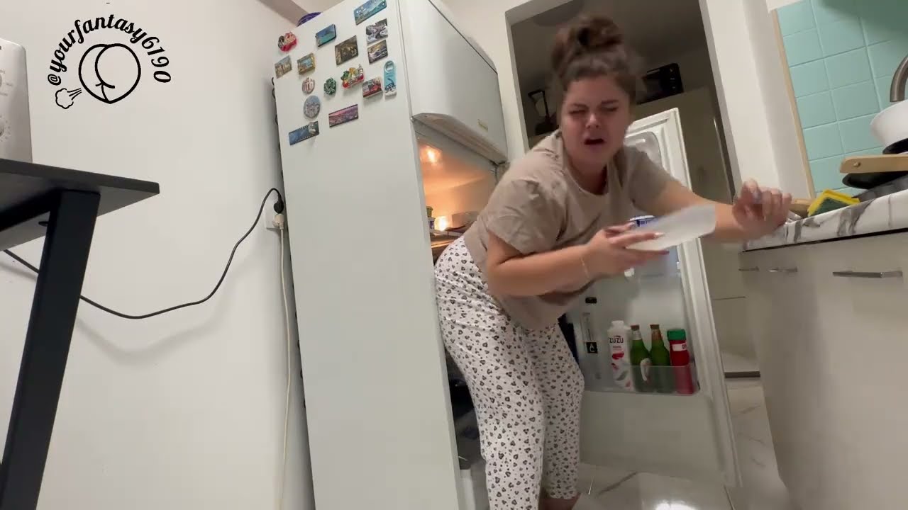 Girl Farts Girl Farting
