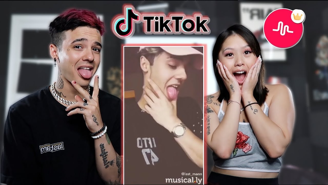GIRLFRIEND REACTS TO MY OLD CRINGY TIKTOKS (LastMann Musical.ly)