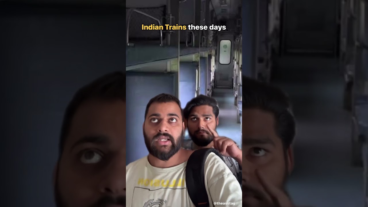Girls dance in train | Indian trains these days