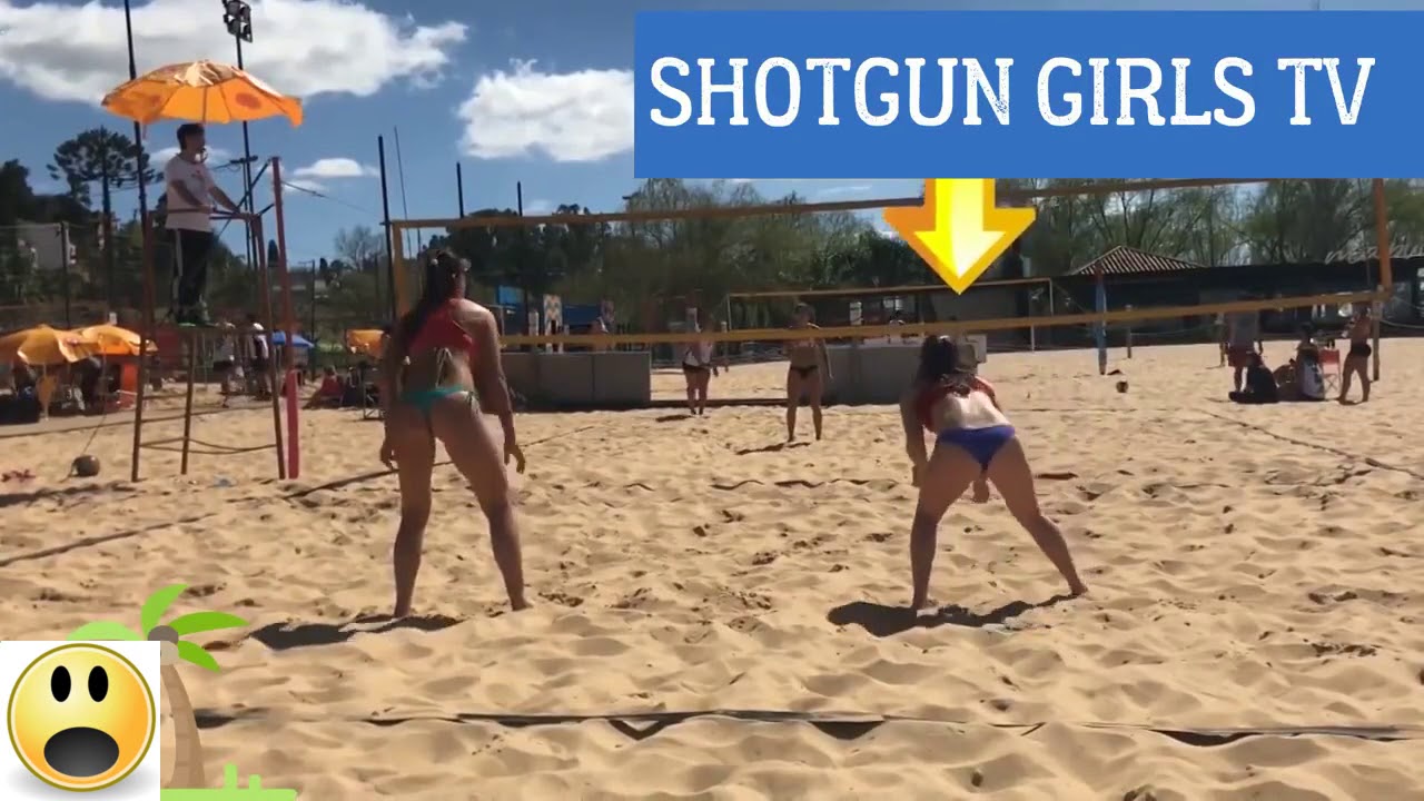 GIRLS ENJOYING THE SUMMER PLAYING VOLLEYBALL , Oops OnTV