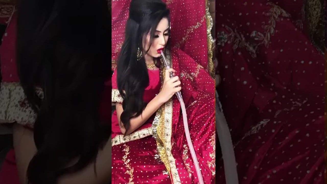 Girls Smoking video | Smoking pan | Hukka video