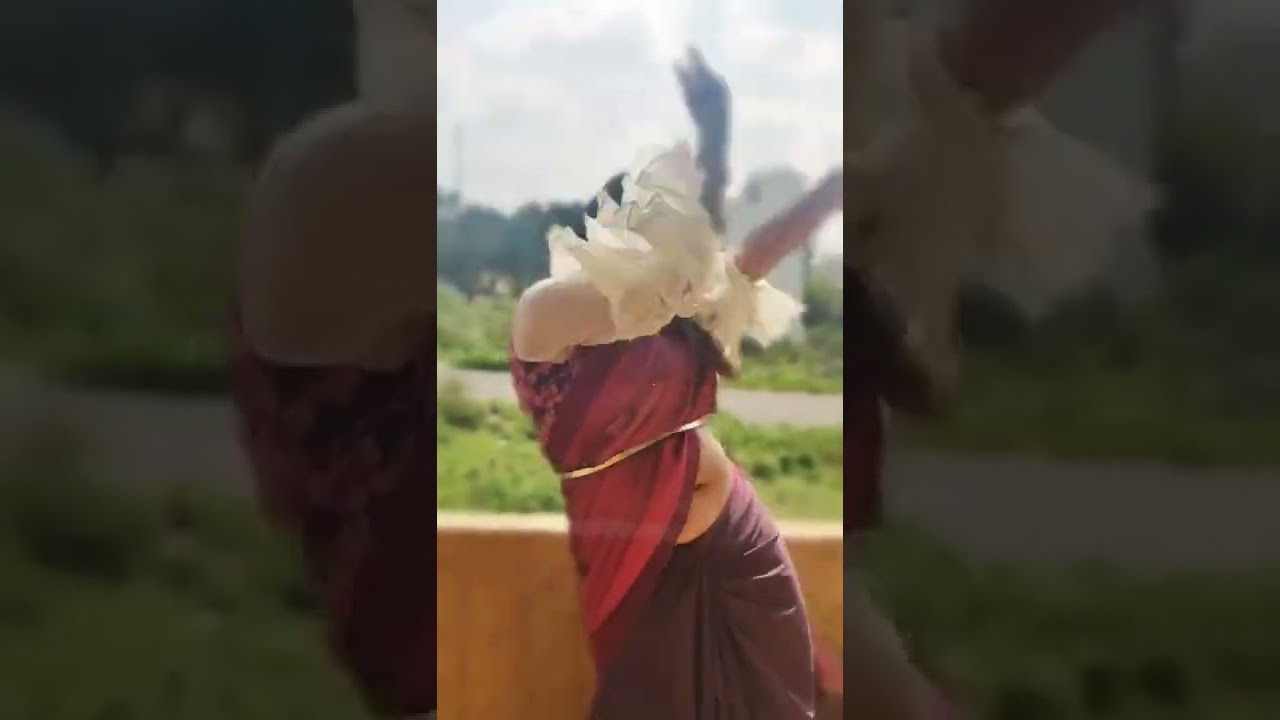 Girls with half saree navel show dance Indian actress #Indian viral girls part
