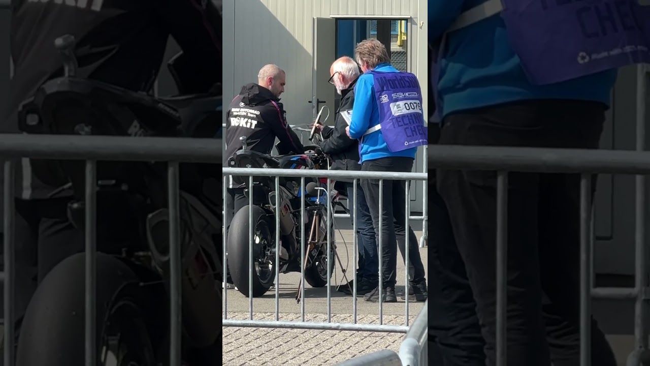 Gizli çekim 😁 Ducatilere dikkat edin gp motoru gibi yırtılıyor 🤔#shorts #wsbk #toprakrazgatlıoğlu
