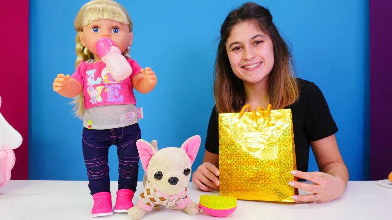 Gül büyüdü! Ayşe büyüyen Gül için alışveriş yapıyor! Bebek bakma oyunu!