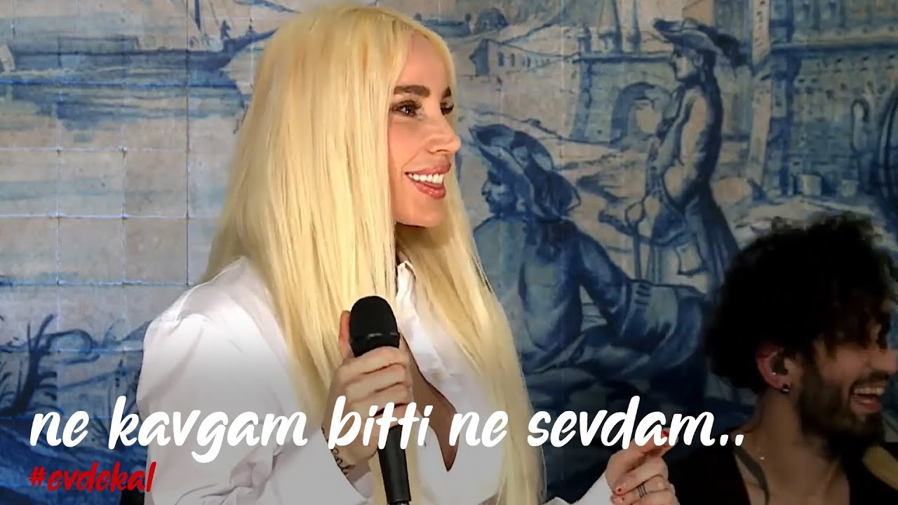Gülşen - Ne Kavgam Bitti Ne Sevdam [Akustik / Canlı] #EvdeKal