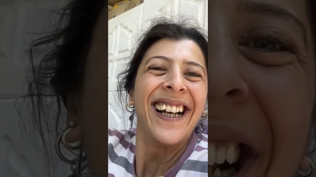 Günaydın uyandim ben saat kaç kiz? 12 mi buçuk?