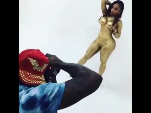 Golden Ebony Miss BUMBUM