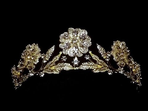 Golden Replica of the Strathmore Rose Tiara