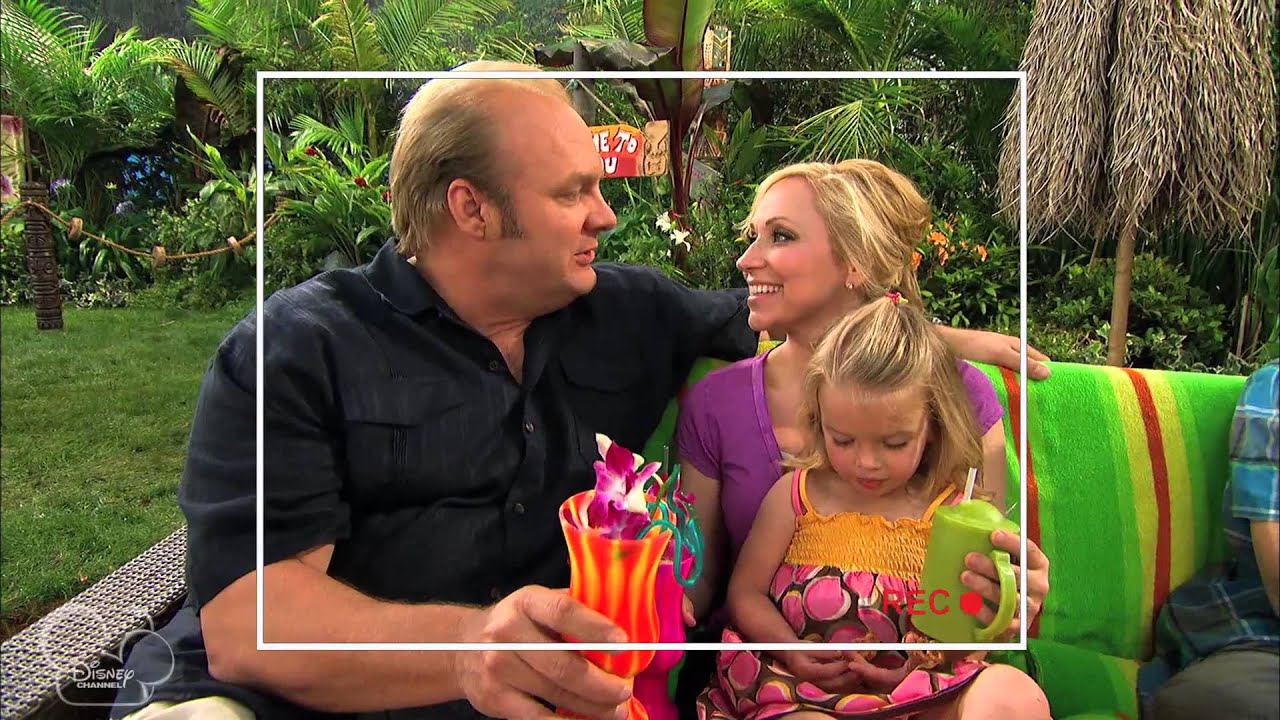 Good Luck Charlie | Teddy's Video Diaries - The Sun Show 💖 | Disney Channel UK