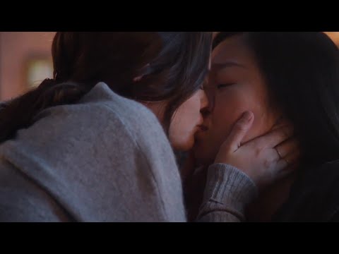 Good Trouble / Kiss Scene — Callie and Alice (Maia Mitchell and Sherry Cola)