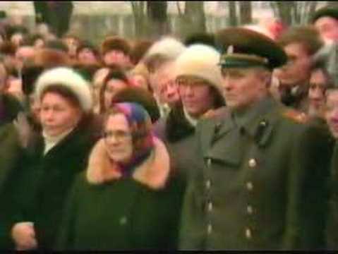 Gorbachev meeting with citizens in Vremya 1985 promo teaser