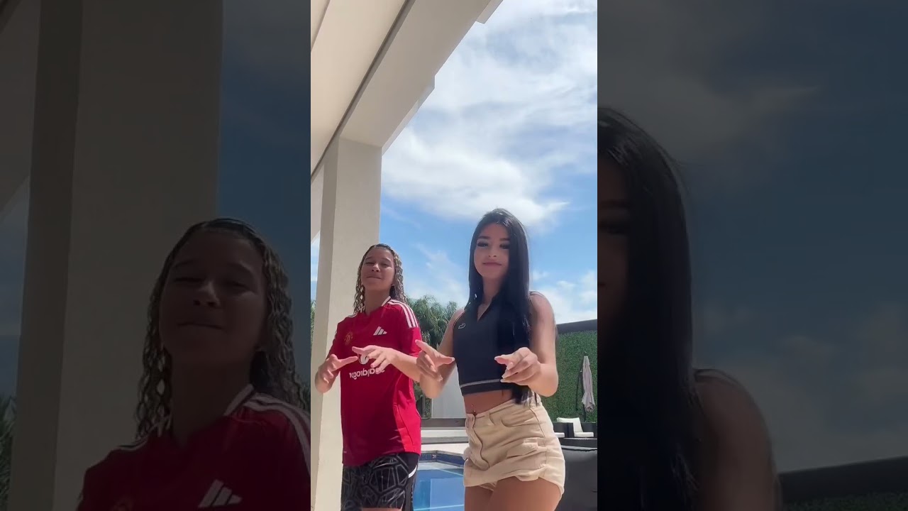 gostosa de mini saia