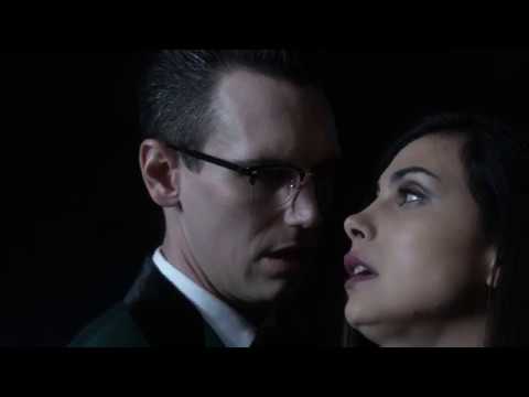 Gotham S4E22 Lee Thompkins and The Riddler Stabs Each Other [60fps]