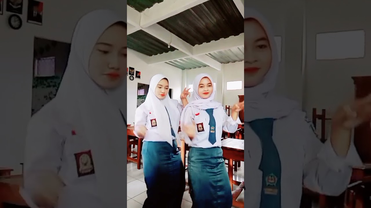 GOYANG HIJAB ANAK SMA