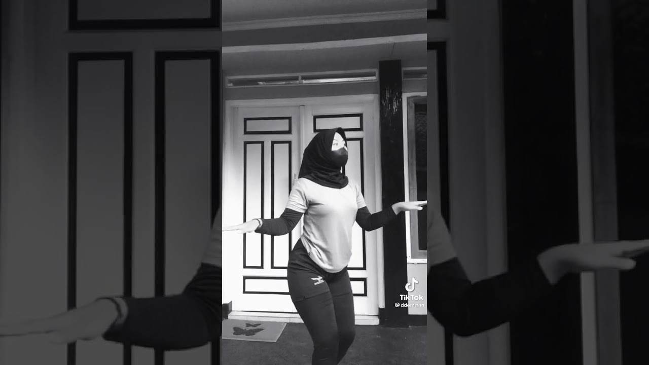 goyang hijab semok