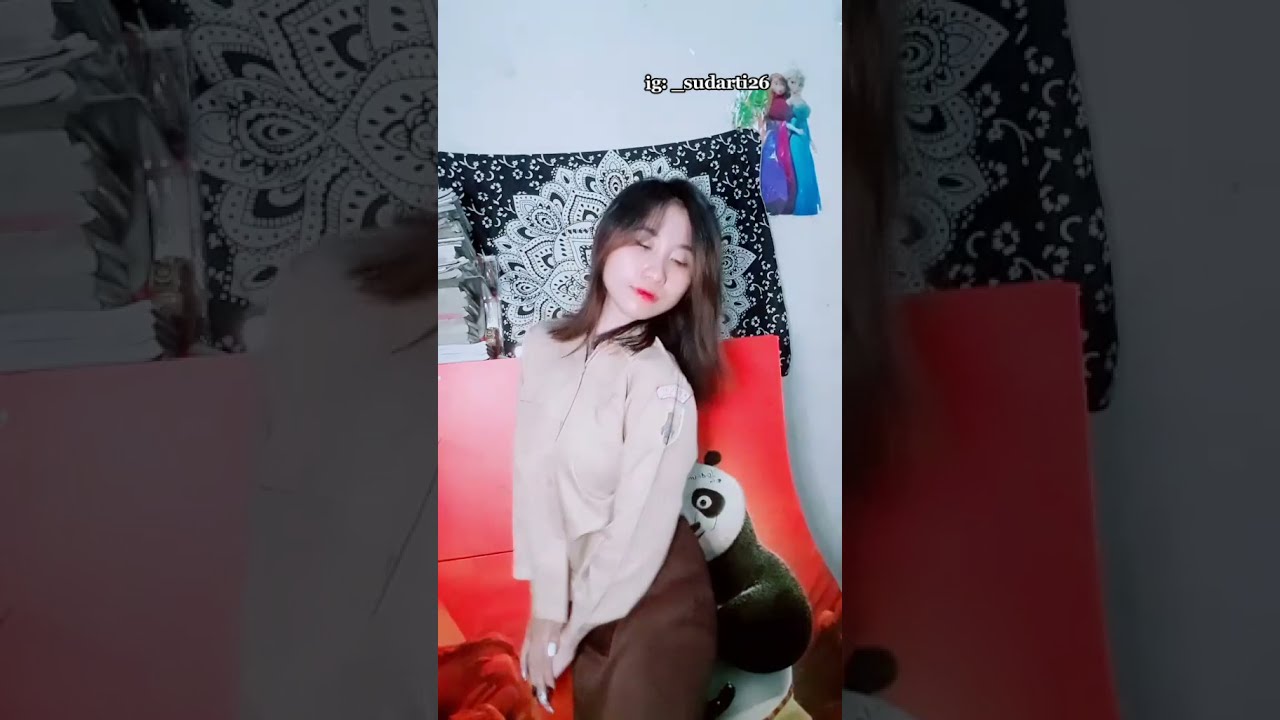 goyang hot cewek tiktok || cuma SUDARTI yang bisa goyang NUKLIR || tiktok hot, snack #short PART 54