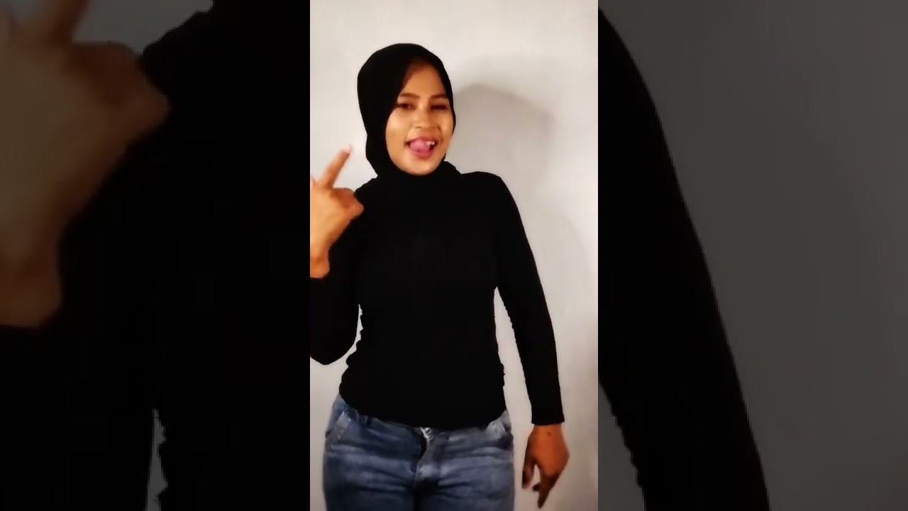 Goyang Sambil bakar lemak biar tetap langsing dan semok #yijourney #vlog #goyang