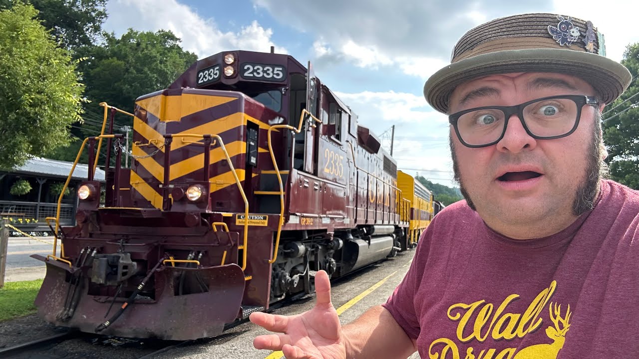 Great Smoky Mountain Railroad - Beautiful Train Ride Through the Smoky Mountains - Bryson City, NC