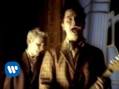 Green Day - Hitchin' A Ride (Video)