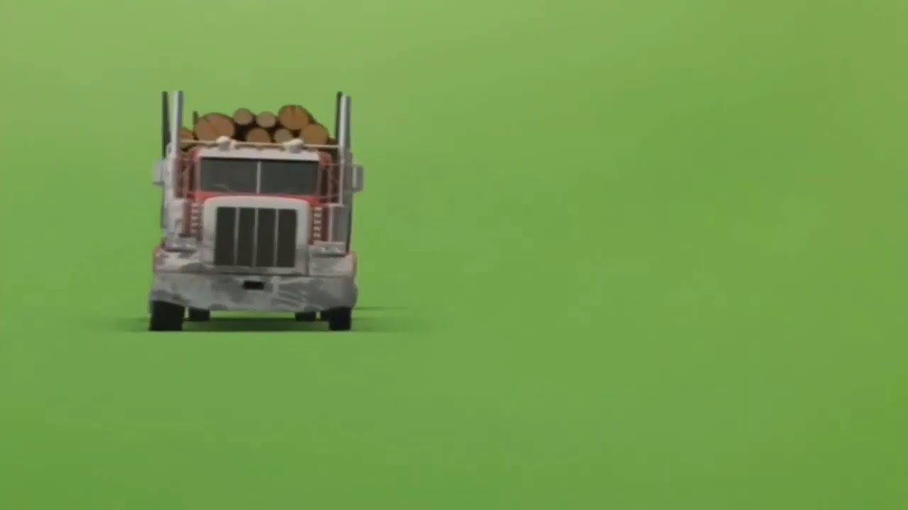 Green screen truck accident with crashing sound effect