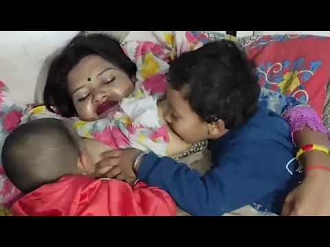 Gudiya Rani feeding kar rahi thi, Babu bhi Jid kiya ,toh donon ko Katthe Feed de rahi hun .