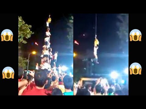 GUY HANGING WITHOUT PANTS AFTER HUMAN PYRAMID FAIL #trending #falling #tower