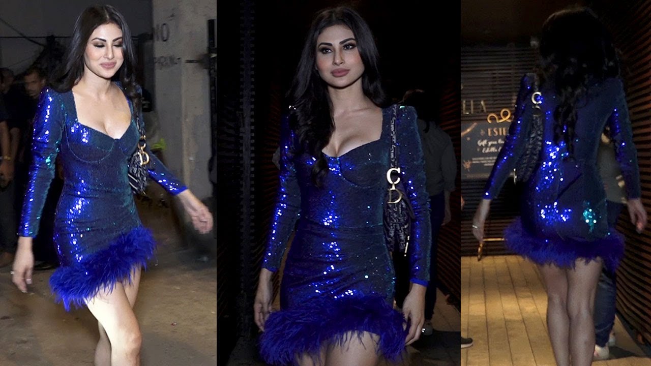 H0TT!E Mouni Roy Flaunts Het Huge $exy Cleavage In Blue Shinny Outfit Snapped At Estella
