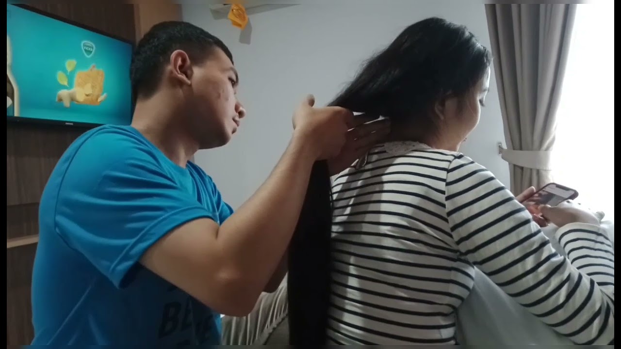hairplay with aprilia
