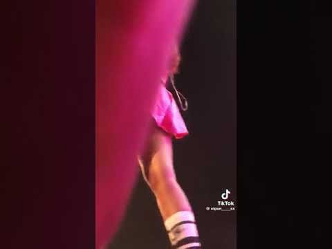 Hana Shafa live song