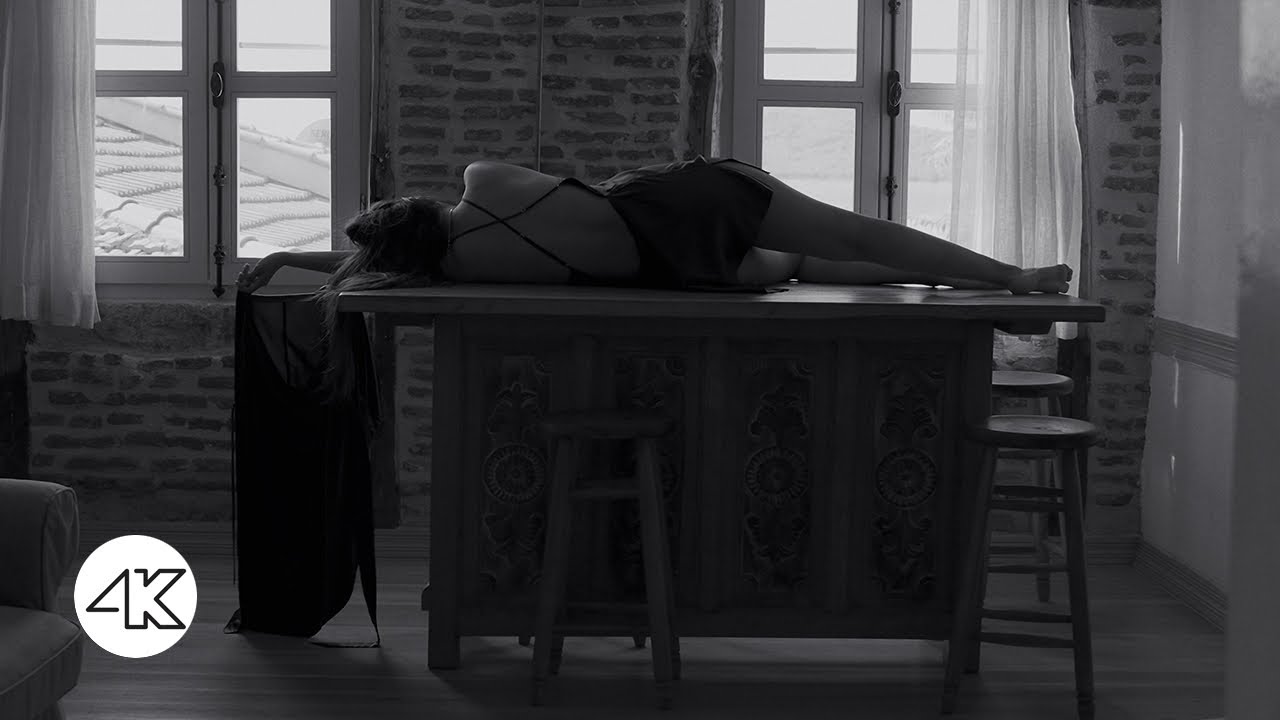 Hande Ünsal - Sen Yokken (Akustik Video)