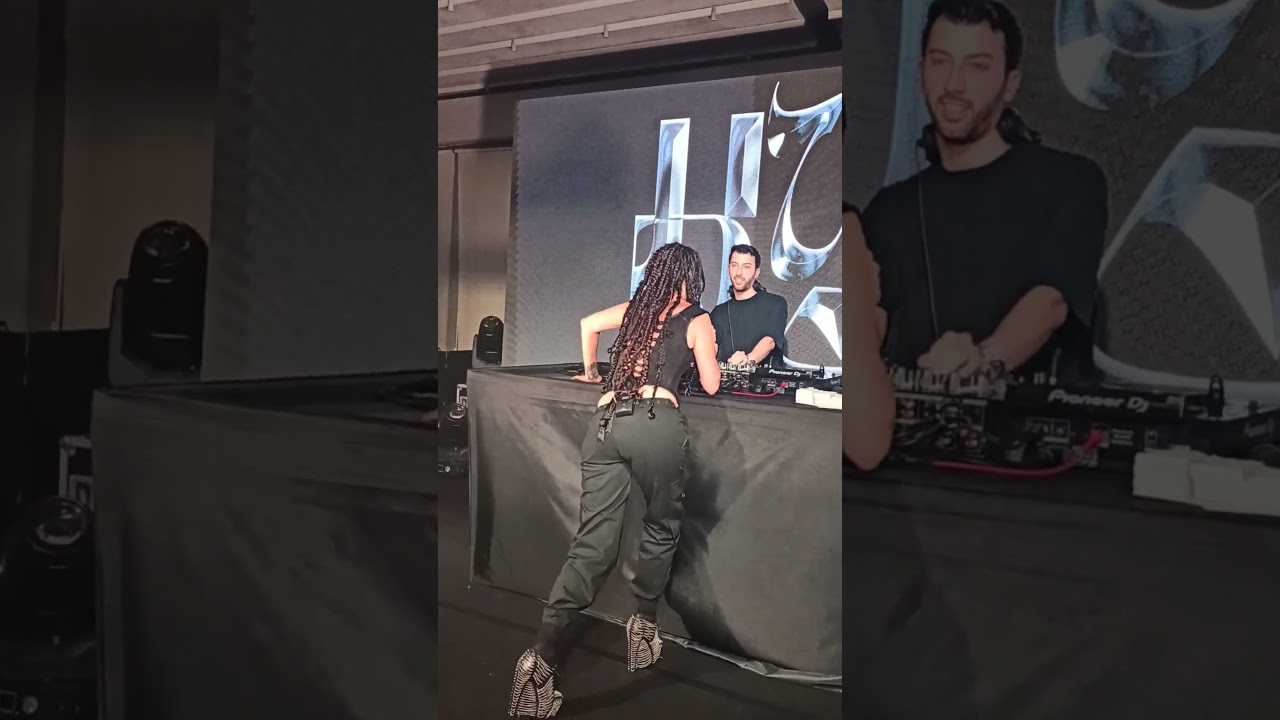 Hande Yener Konserde Düşüyor