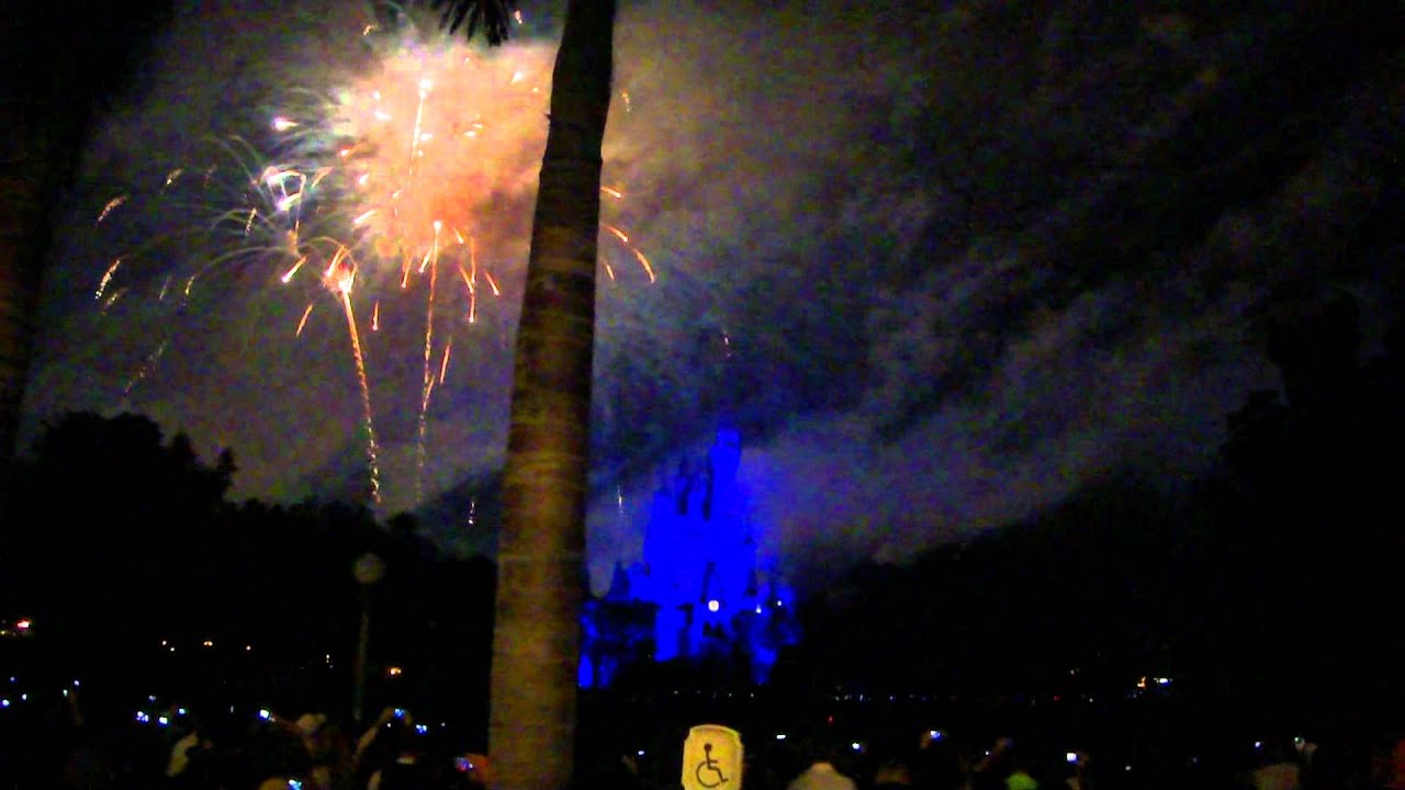 Happy 2012 new year in Disney