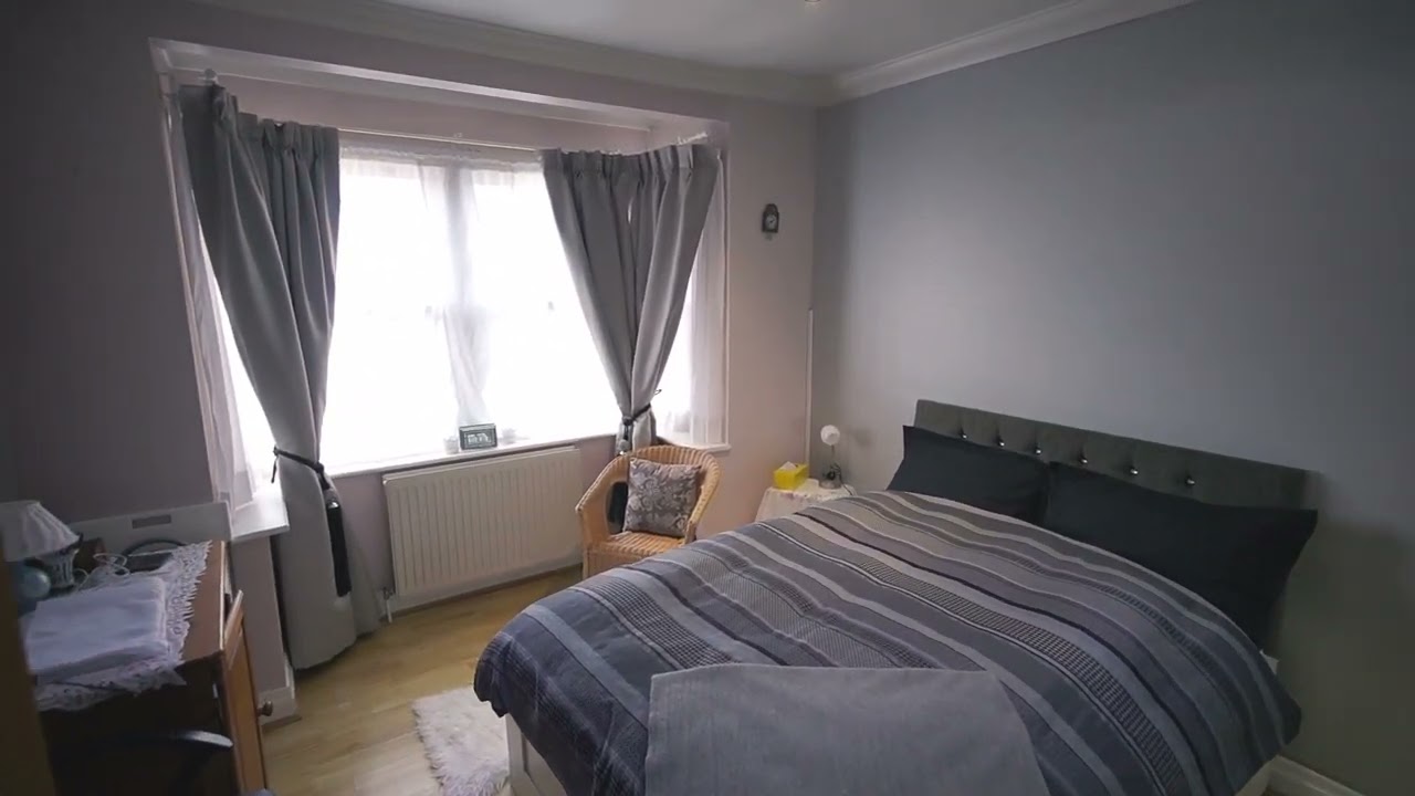 Haven View, Princess Margaret Road, Stanford-le-Hope, SS17 0QY