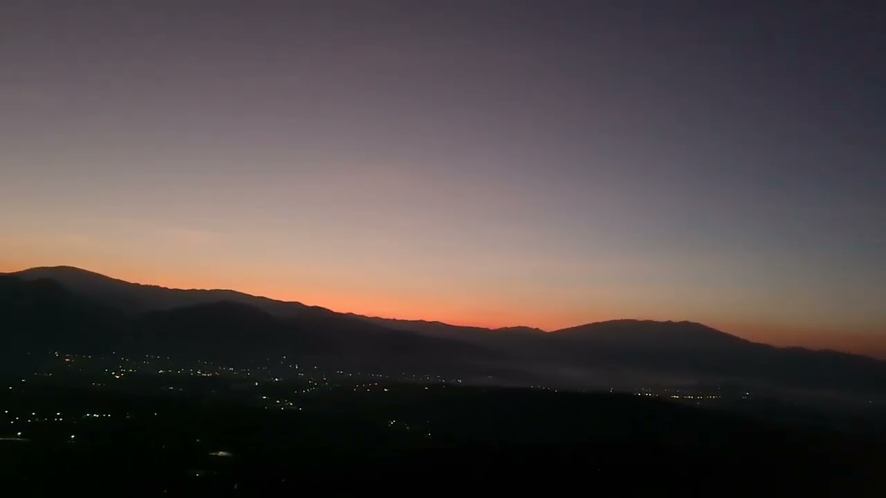 Heavenly dawn at Yun Lai viewpoint - Sea of Mist #pai #seaoffog #maehongson #blissful #thaitravel