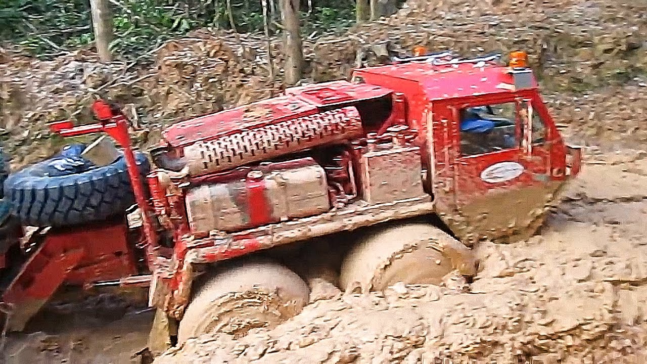 Heavy Trucks Stuck in Dangerous Extreme Mud!! Intruder, Oshkosh, Star,  Zil, Kamaz, Kosmovac Offroad