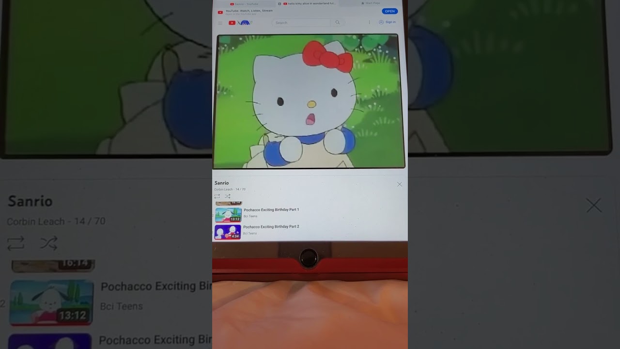 Hello Kitty - Alice comes across the Cheshire Cat