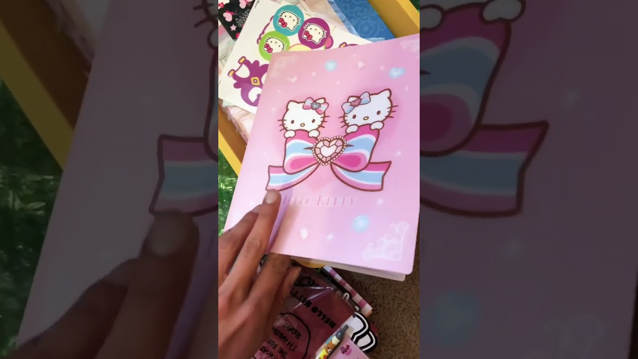 Hello Kitty 16 Years Ago! Hello Kitty Sanrio 2007 Retired Gemstone Kitty Photo Album #hellokitty