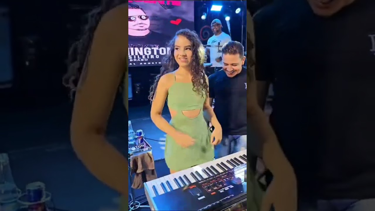 Hermosa jovencita baila preciosa 💎✨