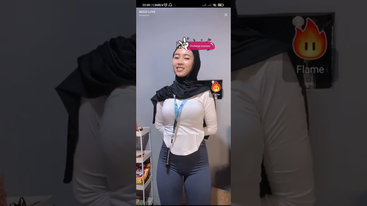 Hijab bunda goyang hot bar bar live bigo
