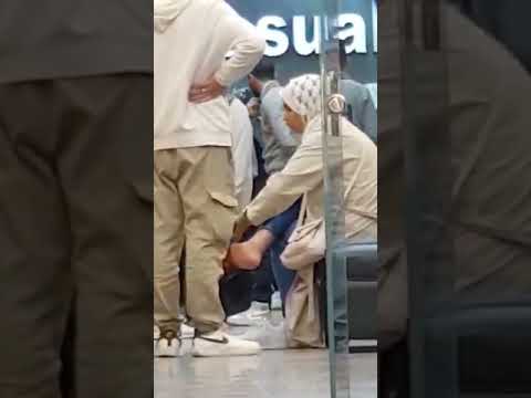 hijab feet and shoes scene