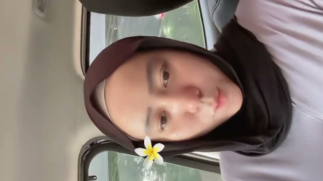 Hijab Tobrut Cantik Live di Mobil - Anisa Wulandari