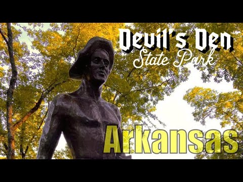 Hiking trails in Arkansas / devil’s den state park