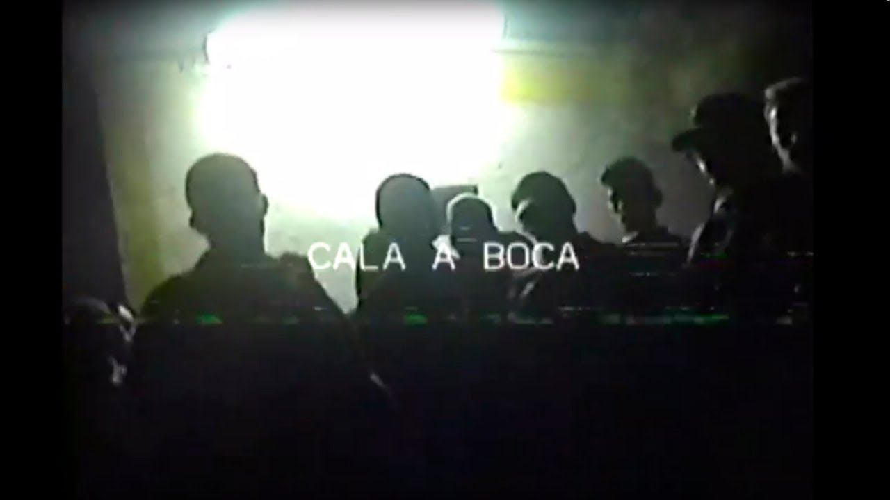 Holly Hood - Cala a Boca