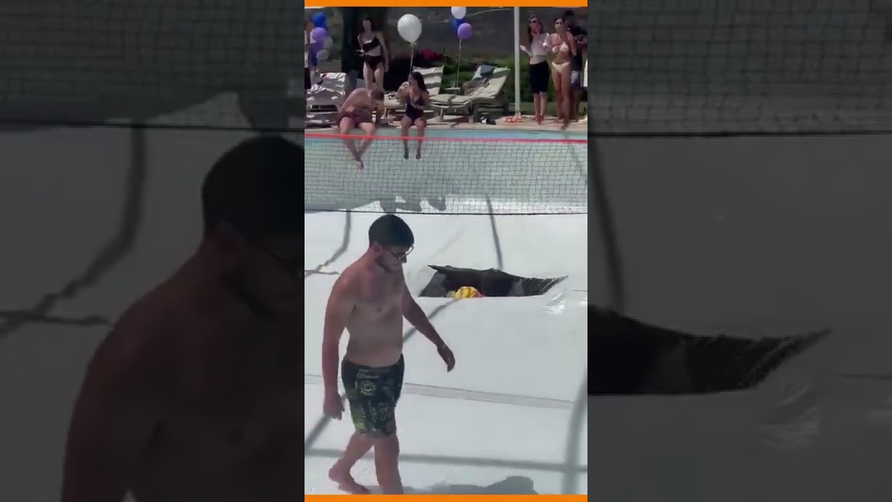 Homem morre engolido por cratera aberta no chão da piscina em Israel #Shorts