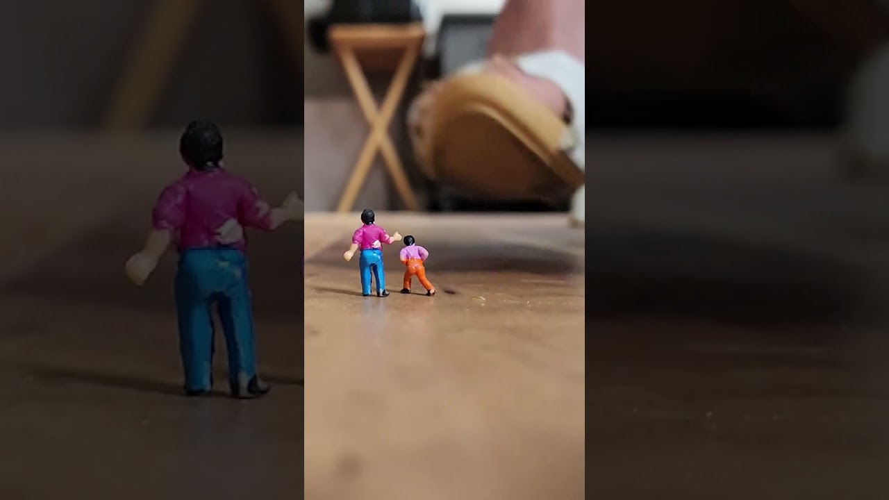 honeztlu, it was an accident. I didn't know they were there #crush #unaware #Giantess